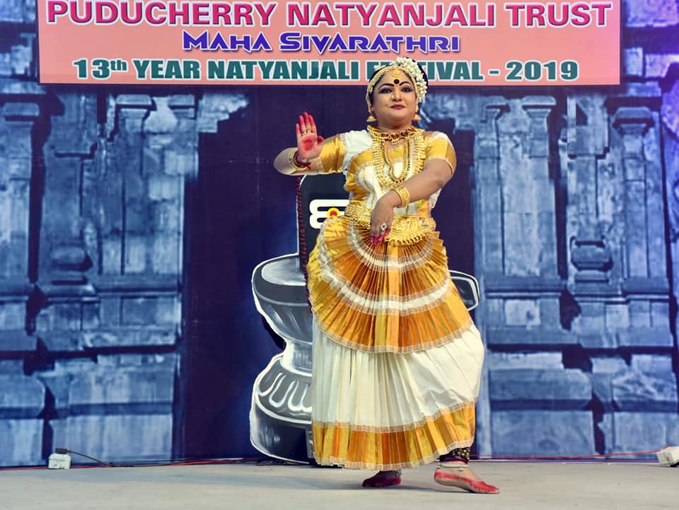 Bharatanatyam performance